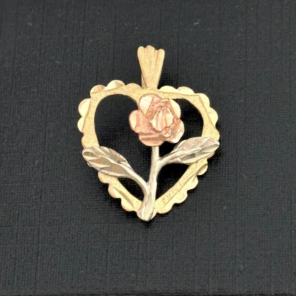 Vintage 14K Gold Heart Flower Tricolor Yellow Rose White Gold Charm Pendant